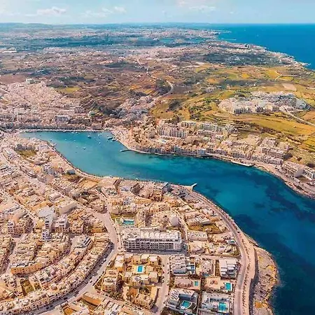 Cozy Appartament Sea View アパート *